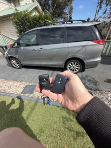 2011 Toyota Tarago, smart key — car key replaced on site by Budget Auto Keys